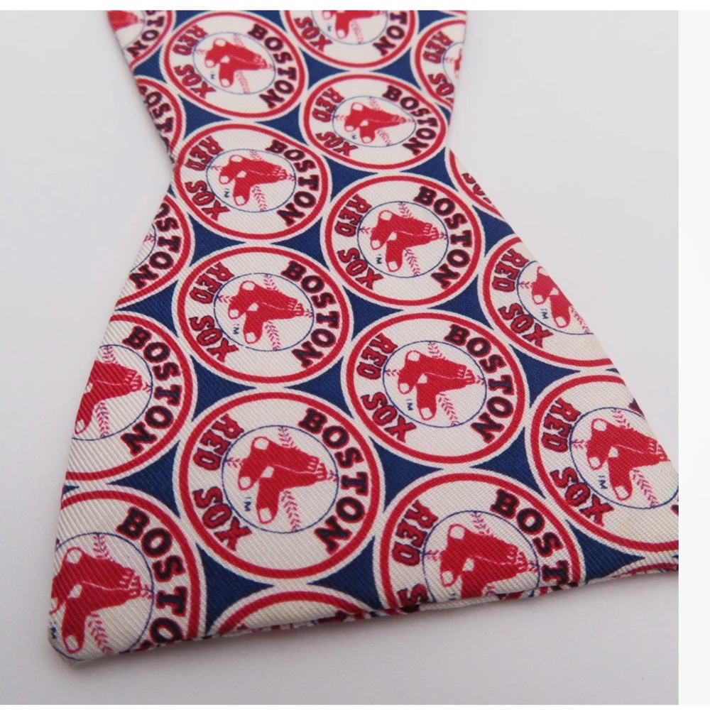 Boston Red Sox Bow Tie, 2.5" Wide Self Tie USA - Picture 2 of 3
